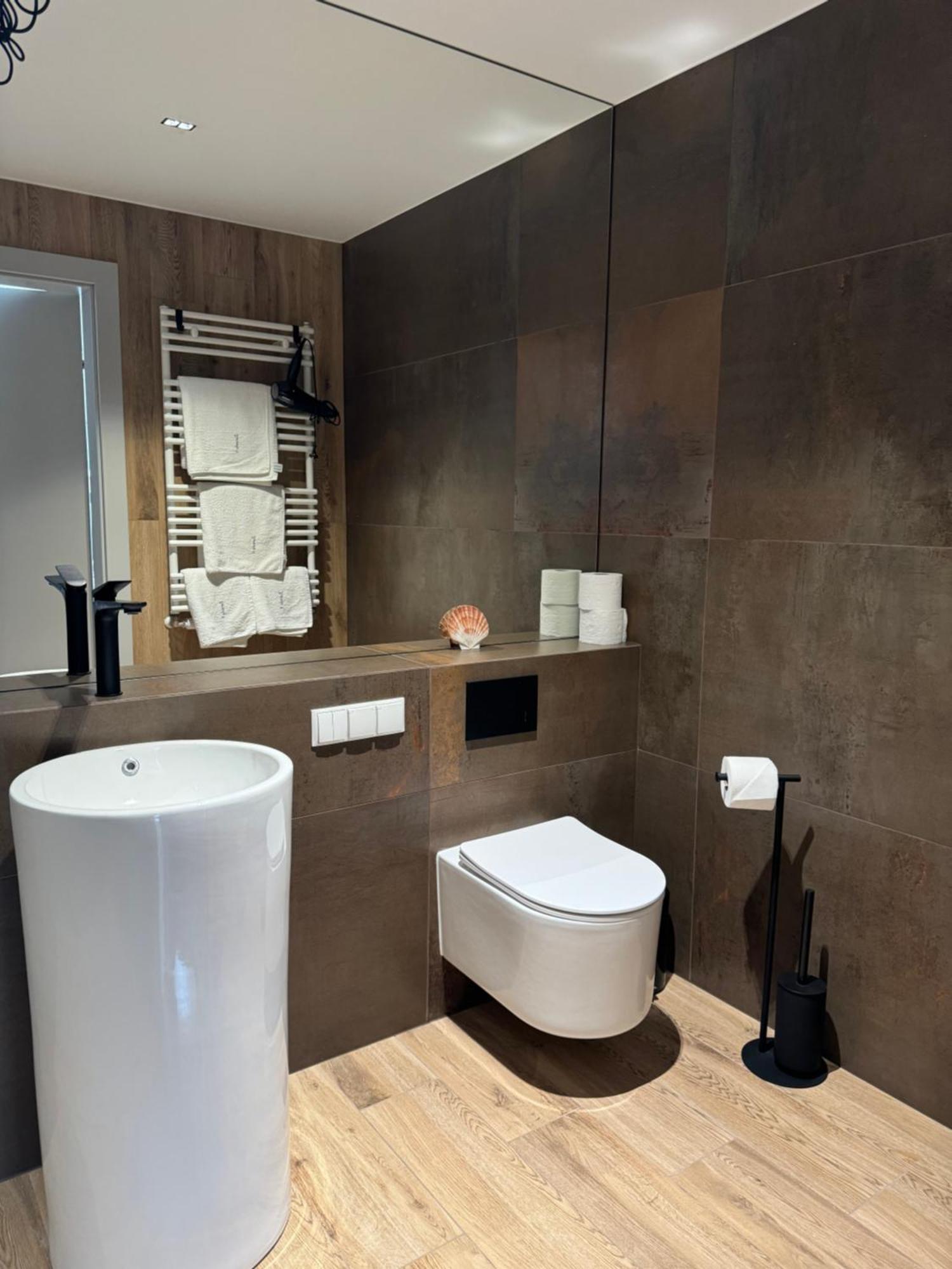 Zurawia 18.11 Apartment Kolobrzeg Bagian luar foto